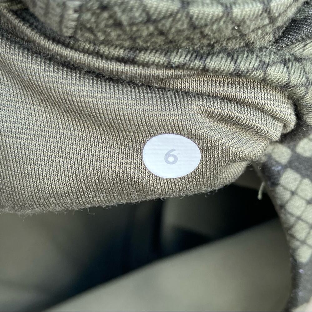 Lululemon Wunder Under Crop III Full-On Luon Ziggy Snake Fatigue Gator Green 6 - Picture 7 of 8